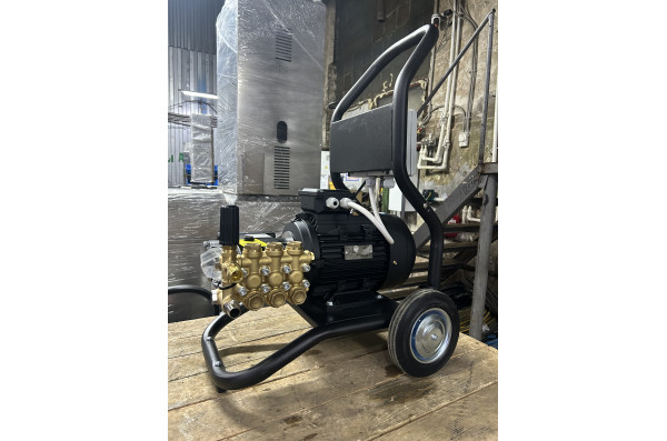 АВД Тритон H 15/200 BP 5.5 T ( на тележке, с электрикой и теплозащитой )