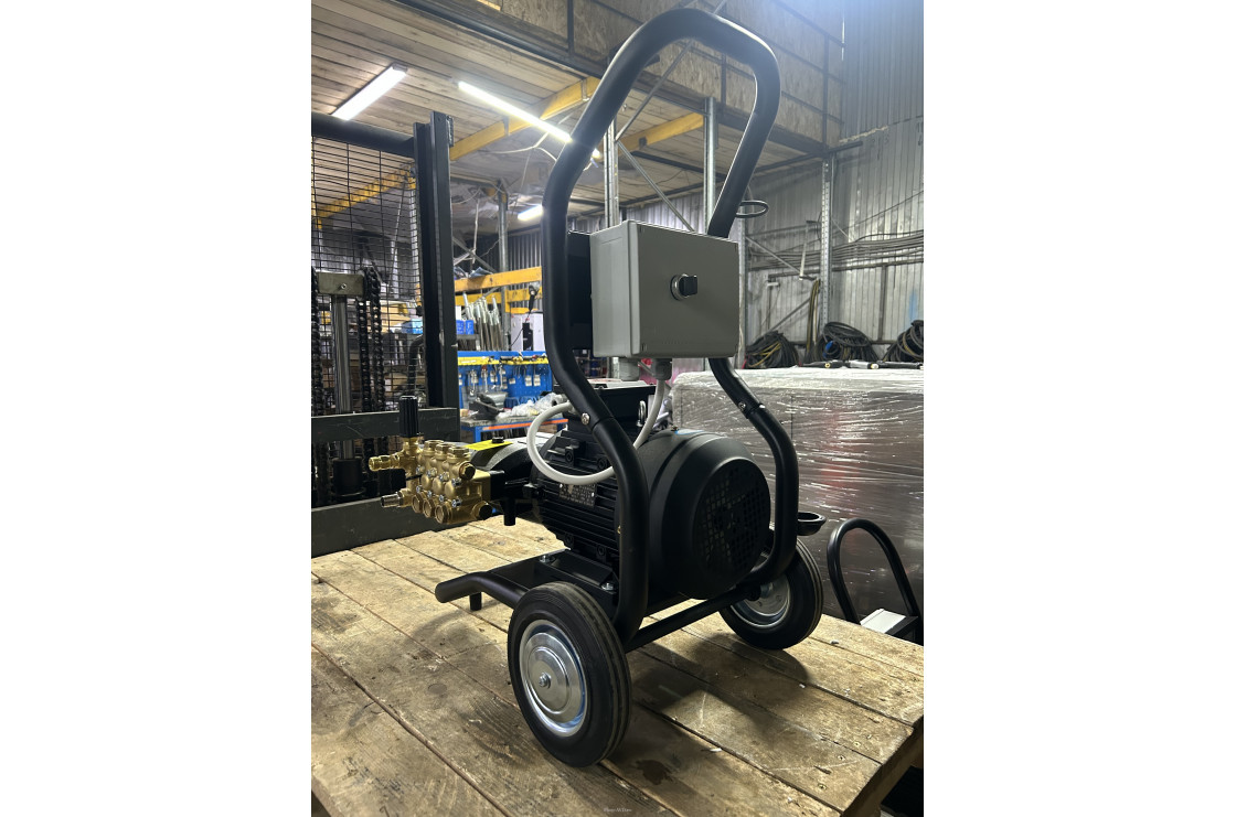 АВД Тритон H 15/200 BP 5.5 T ( на тележке, с электрикой и теплозащитой )