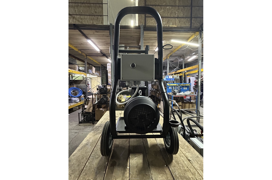 АВД Тритон H 15/200 BP 5.5 T ( на тележке, с электрикой и теплозащитой )