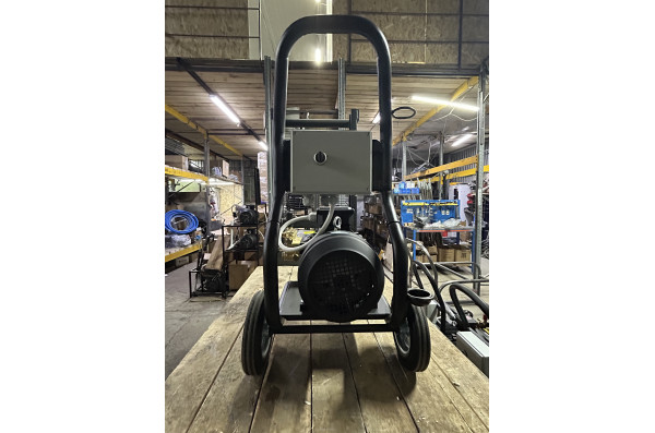 АВД Тритон H 15/200 BP 5.5 T ( на тележке, с электрикой и теплозащитой )