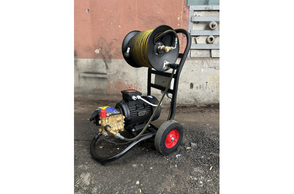 АВД ТРИТОН AR 15/200 T 5.5  (на тележке с барабаном)