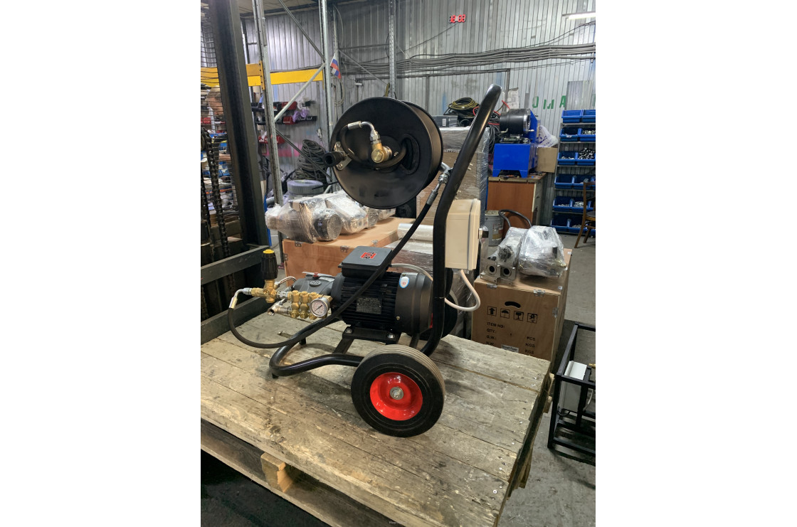 АВД Тритон AR 14/160 T 5.5 (на тележке с барабаном)