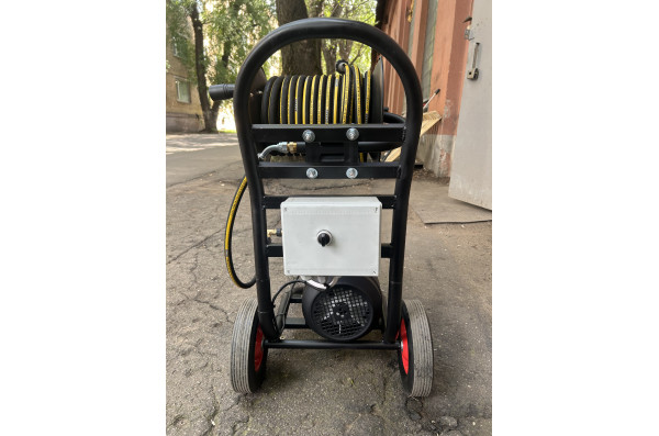 АВД Тритон Н 15/200 TS 5.5 Т (на тележке с катушкой 30 метров, с манометром, электрика с теплозащитой)