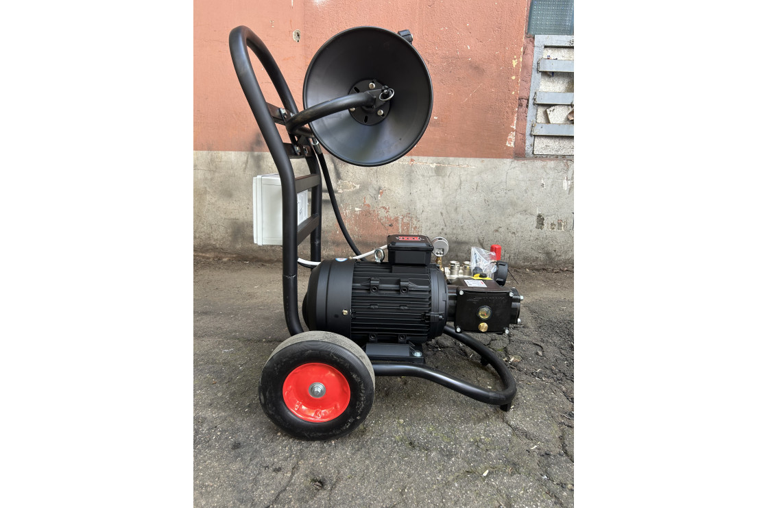 АВД Тритон Н 15/200 TS 5.5 Т (на тележке с катушкой 30 метров, с манометром, электрика с теплозащитой)