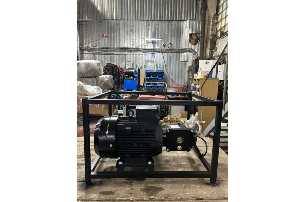 АВД ТРИТОН H 15/200 TS 5.5 T  ( на раме, электрика с теплозащитой)