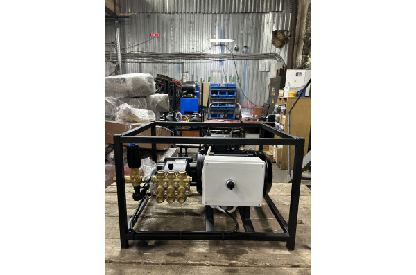 АВД ТРИТОН H 15/200 TS 5.5 T  ( на раме, электрика с теплозащитой)