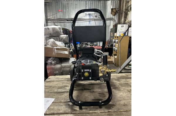 АВД Тритон Т 15/200 BР 5.5  (на тележке, манометр, электрика с теплозащитой)