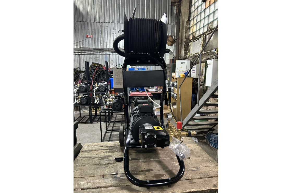 АВД ТРИТОН H 21/200 TS 7.5 T   (на тележке, электрика с теплозащитой)