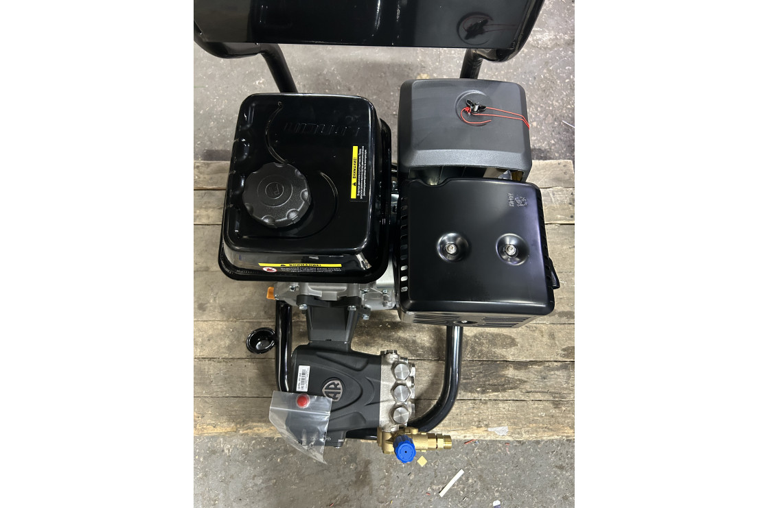 АВД Тритон AR 15/275 ВР 8.5  (Бензиновый, на тележке)