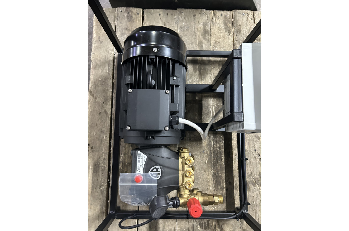 АВД Тритон AR RC 14/200 TS 4.0 (на раме)