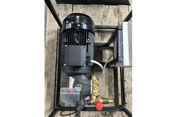 АВД Тритон AR RC 14/200 TS 4.0 (на раме)