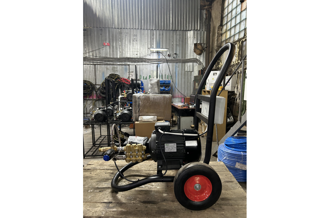 АВД Тритон AR 15/200 TS 5.5 R (на тележке)