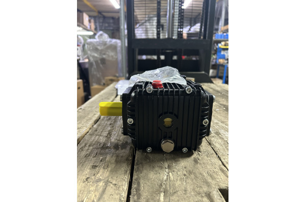  Насос высокого давления AR RHW 15.25H N DX