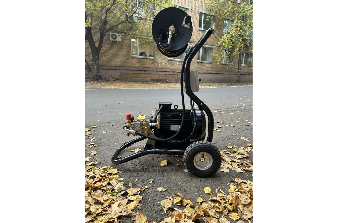 АВД Тритон М 21/250 ВР 11 ( на тележке, катушка 30 м, аварийный клапан, манометр, фильтр)