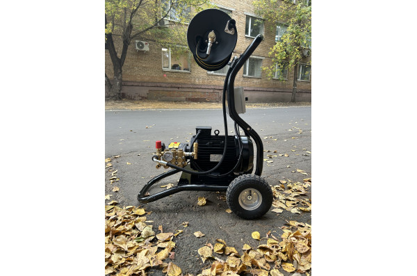 АВД Тритон М 21/250 ВР 11 ( на тележке, катушка 30 м, аварийный клапан, манометр, фильтр)