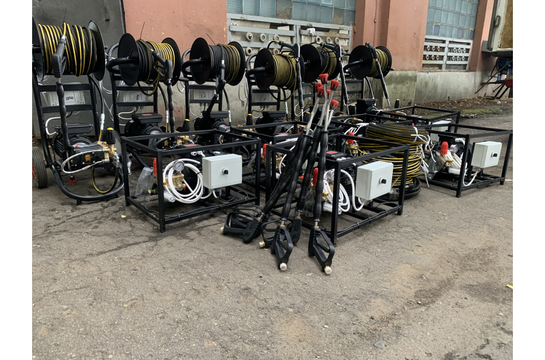 АВД Тритон T15/200 TS 5.5 T ( на раме, термоклапан, электрика с теплозащитой IP 65 380 в, провод 4х-жильный 3 метра)