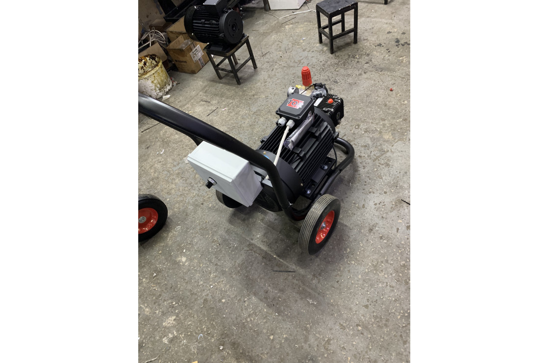 АВД Тритон T 15/250 TS 7.5 T ( на тележке, электрика с теплозащитой)