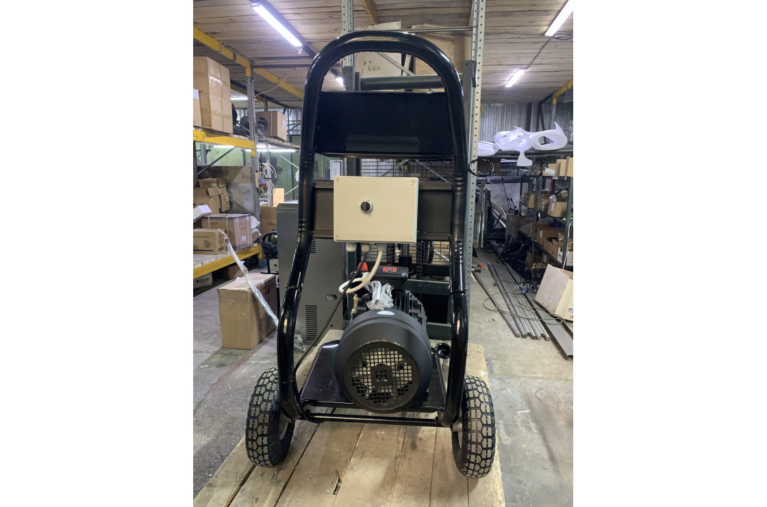 АВД Тритон Т 15/250 TS 7.5 Т (на тележке, с манометром, электрика с теплозащитой)