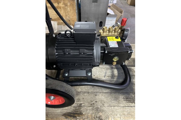 АВД Тритон Н 15/200 TS 5.5 (на тележке + катушка)