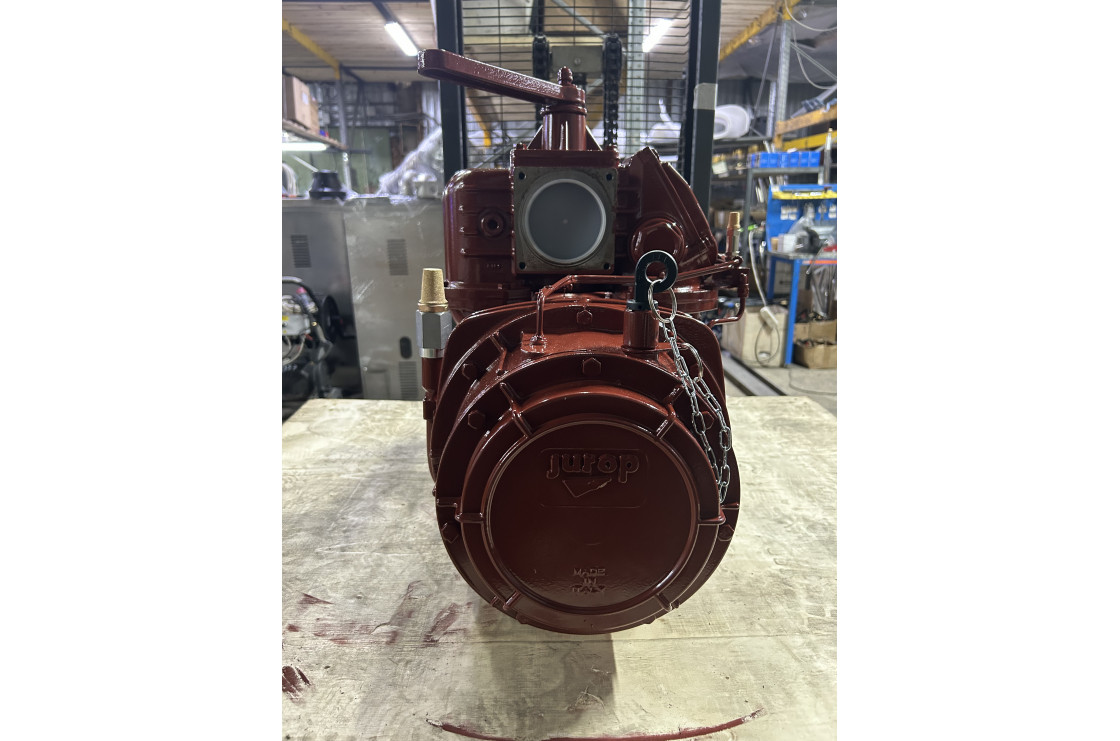 Насос вакуумный JUROP PNR 124 D ATEX. (левое вращение, ручной клапан)