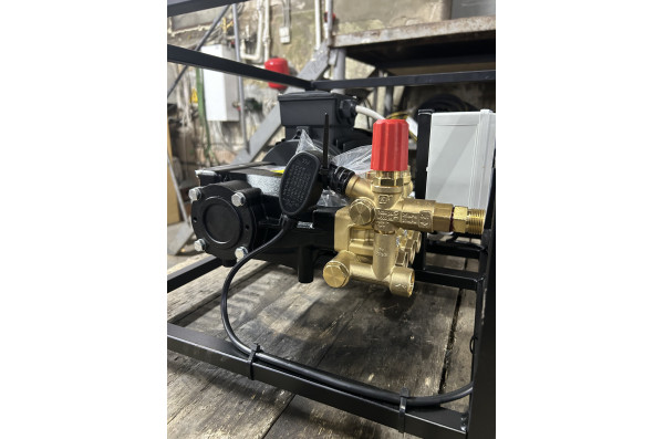 АВД Тритон H 15/200 T 5.5 (на раме с электрикой, с теплозащитой)