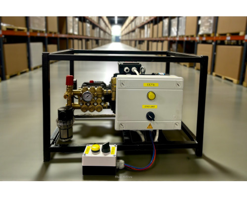 АВД ТРИТОН C ZW 15/207 TS 5.5 T (на раме, аварийный регулятор давления SVL28, манометр, тепловое реле) АВД ТРИТОН C ZW 15/207 TS 5.5 T (на раме, аварийный регулятор давления SVL28, манометр, тепловое реле)