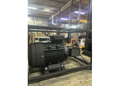 АВД ТРИТОН C ZW 15/207 TS 5.5 T (на раме, аварийный регулятор давления SVL28, манометр, тепловое реле)