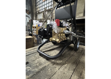 АВД ТРИТОН H 15/200 TS 5.5 N (на тележке, манометр, катушка, электрика с теплозащитой)