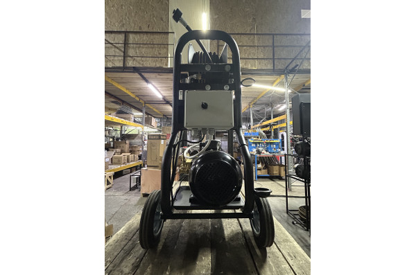 АВД ТРИТОН H 15/200 TS 5.5 N (на тележке, манометр, катушка, электрика с теплозащитой)