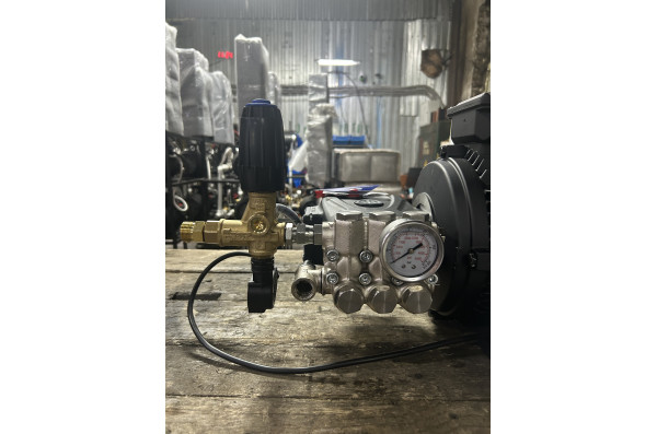 Моноблок Тритон AR 15/250 TS 7.5 T (электрика с теплозащитой)