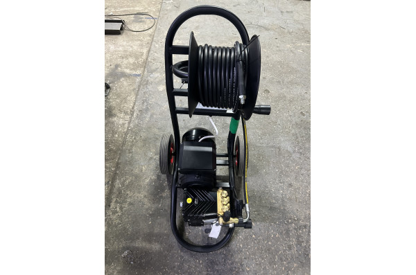 АВД Тритон T 11/250 T 3.0 ( на тележке, фильтр, сухой ход, электрика с теплозащитой, с катушкой)