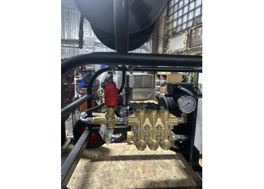 АВД Тритон T 30/300 T 12.5 ( тележка 4 колеса, барабан, манометр, электрика с теплозащитой)