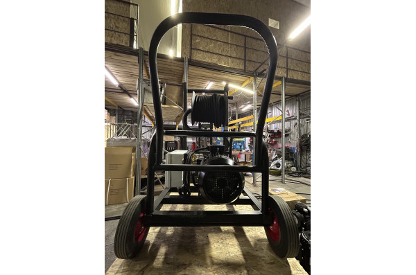 АВД Тритон T 30/300 T 12.5 ( тележка 4 колеса, барабан, манометр, электрика с теплозащитой)