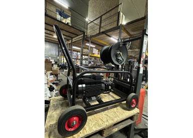 АВД Тритон T 30/300 T 12.5 ( тележка 4 колеса, барабан, манометр, электрика с теплозащитой)