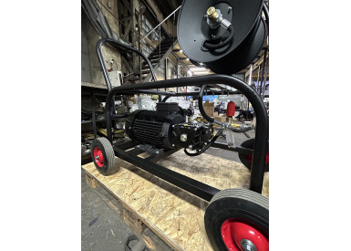 АВД Тритон T 30/300 T 12.5 ( тележка 4 колеса, барабан, манометр, электрика с теплозащитой)