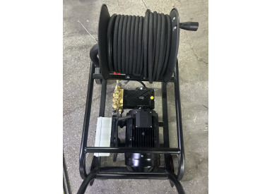 АВД Тритон T 30/300 T 12.5 ( тележка 4 колеса, барабан, манометр, электрика с теплозащитой)