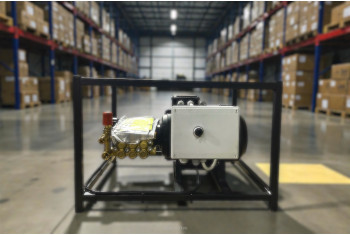 АВД Тритон U 15/200 TS T 5.5 (на раме, фильтр, электрика с теплозащитой)