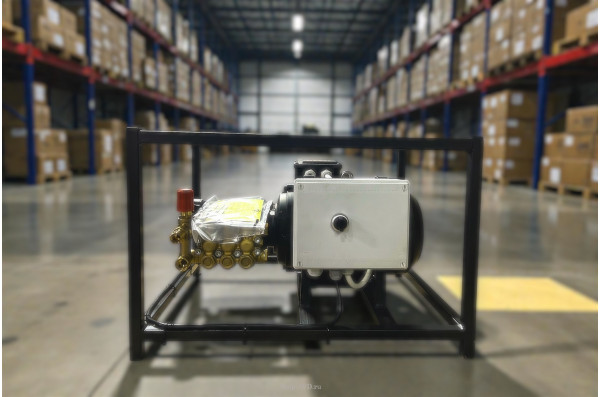 АВД Тритон U 15/200 TS T 5.5 (на раме, фильтр, электрика с теплозащитой)