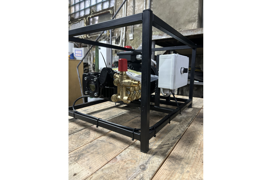 АВД Тритон U 15/200 TS T 5.5 (на раме, фильтр, электрика с теплозащитой)