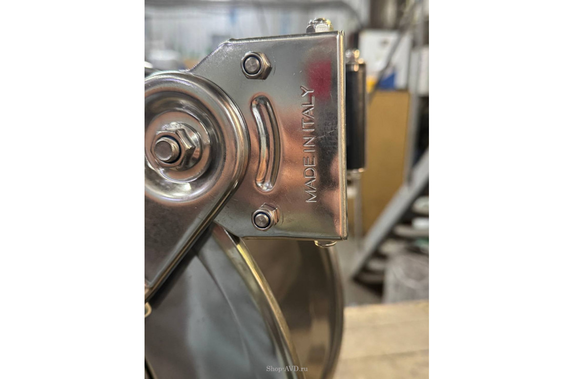 Инерционная катушка для шланга (20 метров, 22 × 1,5)