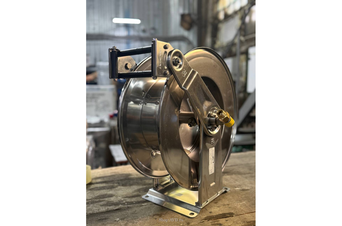 Инерционная катушка для шланга (20 метров, 22 × 1,5)