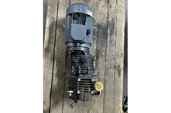 Моноблок Тритон PA 530 VF IMM 5.5 (без регулятора)