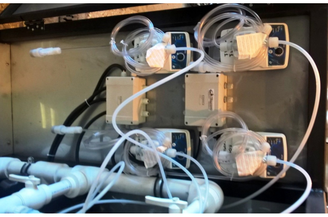 Установка 3 насоса 100 л/мин 150 бар 85 С с подачей 2-х моющих средств + насос для мойки люков.