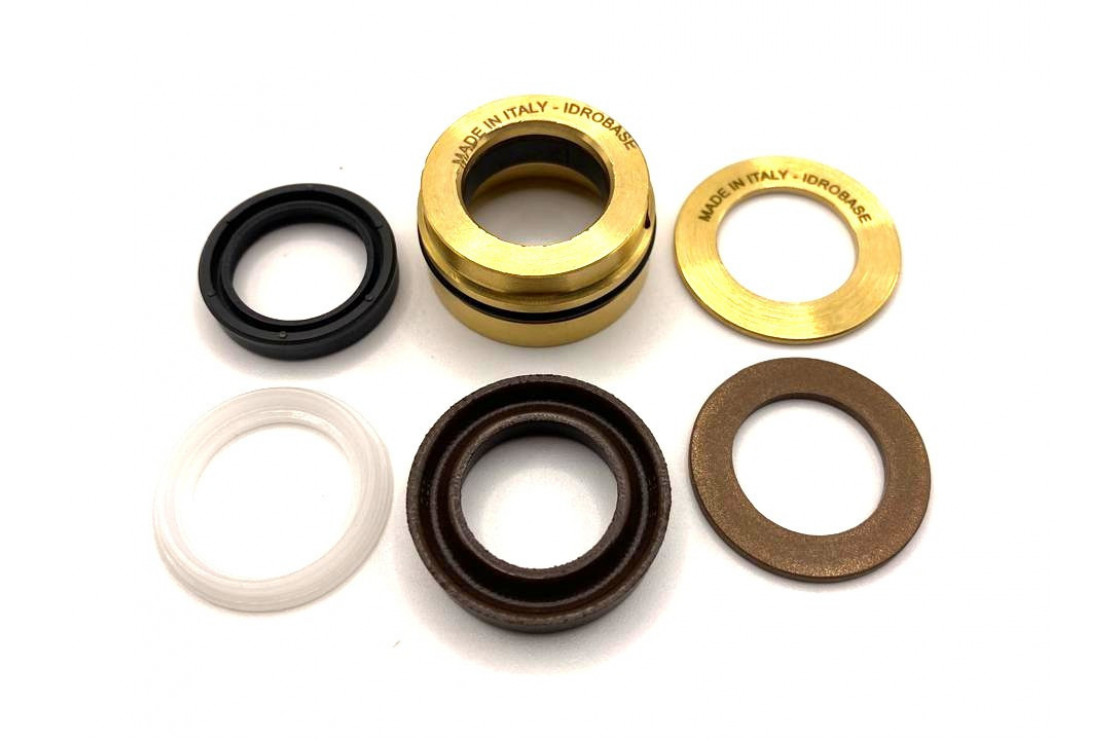 34027701/KIT 277 Комплект уплотнений плунжера INTERPUMP/GENERALPUMP SERIE 58 - EVOLUTION 2, Ø18 мм, ZX.1904, Италия IDROBASE