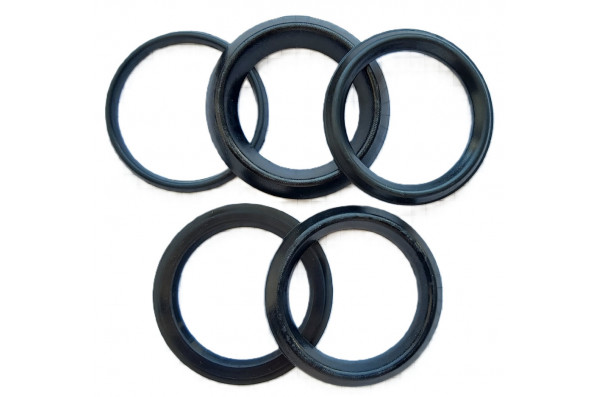 Комплект манжет ТехУм аналог KIT 79, 34007901 на 3 плунжера для IPG Series 77 W12, W15, T121, T151, Ø45 мм