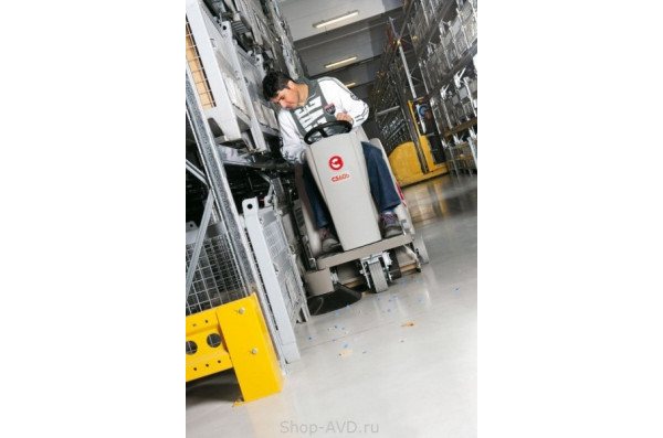 Подметальная машина COMAC CS 60B II