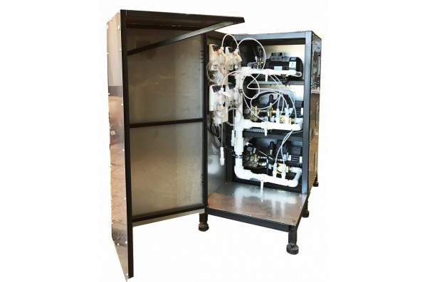 Установка 2 насоса 85 л/мин 150 бар 85 С с подачей 2-х моющих средств + насос для мойки люков