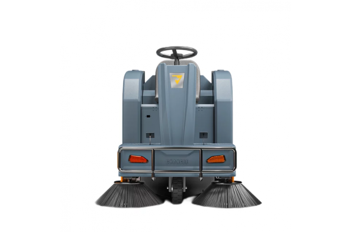 Аккумуляторная подметальная машина с местом оператора Chancee U135