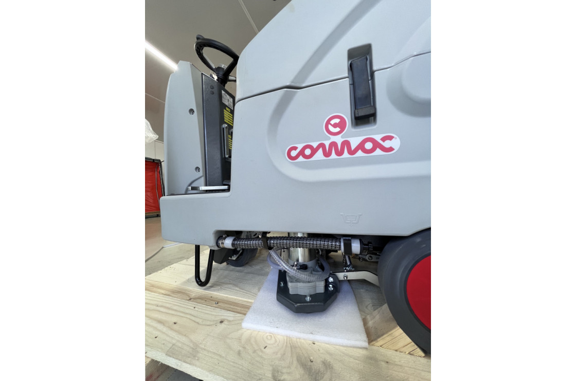Поломоечная машина Comac Innova Comfort 85 B Manual (литиевые АКБ 150 Ач)