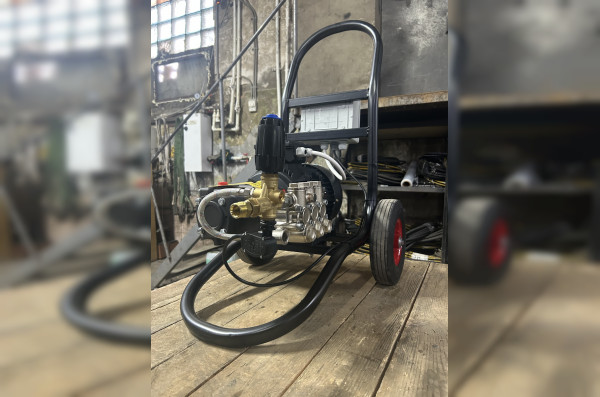 АВД Тритон M 15/200 TS 5.5 (на тележке с электрикой и теплозащитой)